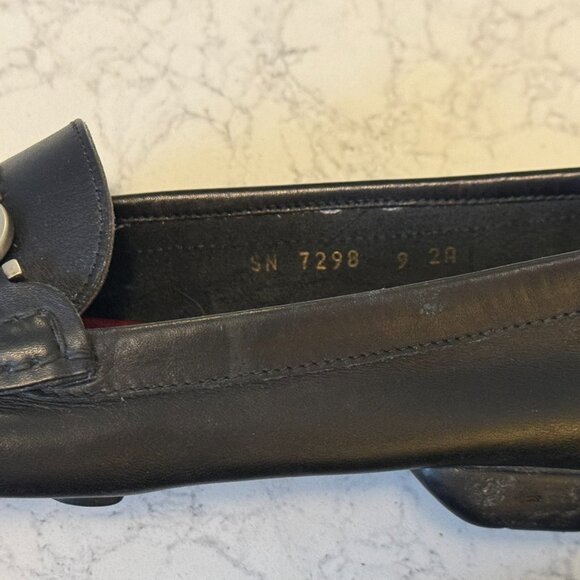 Salvatore Ferragamo Black leather Driving Loafers - Picture 10 of 11